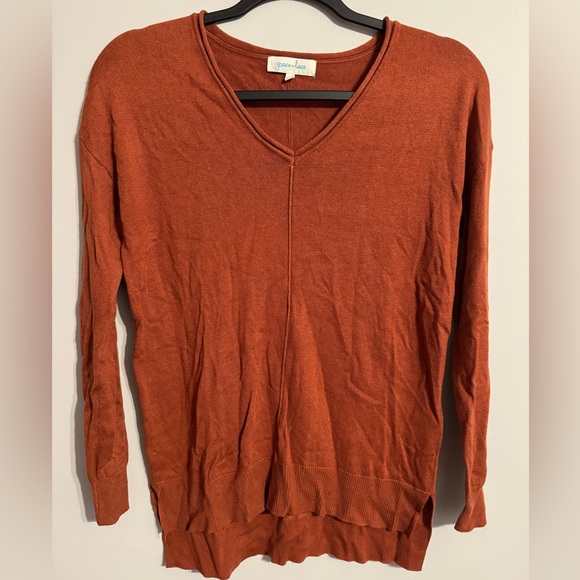 Grace & Lace sweater - Picture 1 of 1